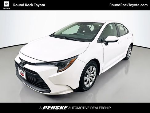 Certified 2024 Toyota Corolla LE image 1