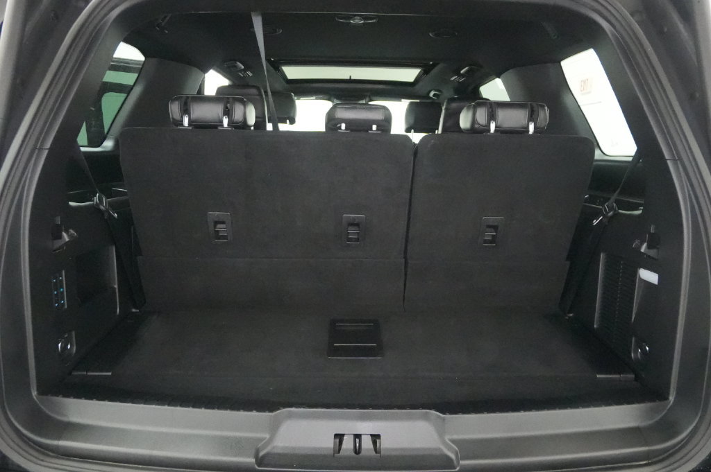Used 2020 Ford Expedition Limited w/ Equipment Group 302A AWD/4WD image 29
