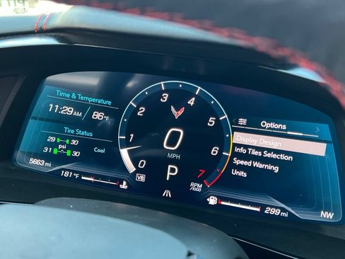 Used 2024 Chevrolet Corvette Stingray Preferred Cpe w/ Z51 Performance Package RWD image 22