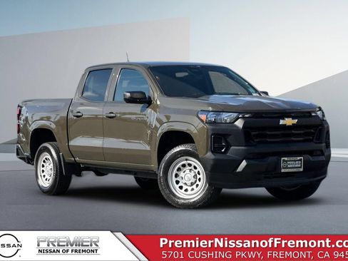 Used 2023 Chevrolet Colorado W/T RWD image 1