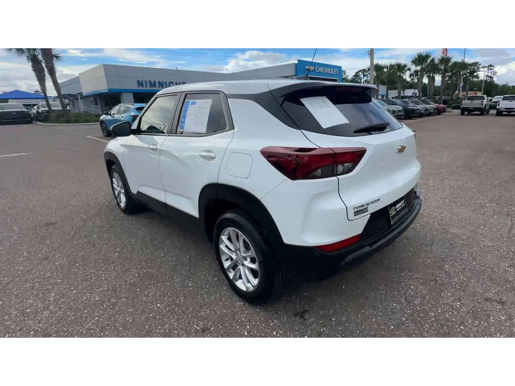 Used 2024 Chevrolet TrailBlazer LS w/ LS Convenience Package FWD image 4