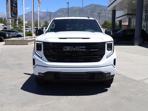 New 2026 GMC Sierra 1500 Elevation w/ Elevation Premium Package AWD/4WD image 9