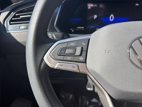 Used 2022 Volkswagen Tiguan S image 41