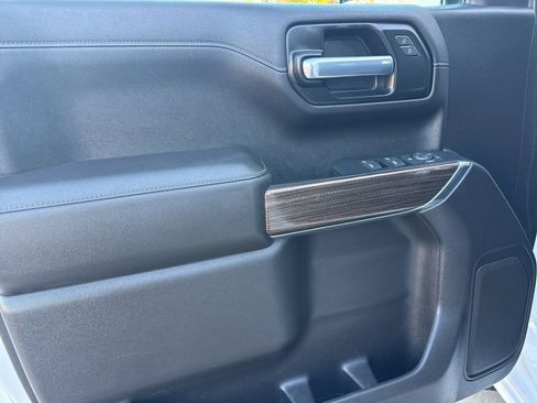 Used 2021 Chevrolet Silverado 1500 LT w/ Z71 Off-Road Package image 10