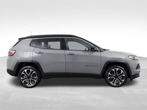 Used 2023 Jeep Compass Limited AWD/4WD image 11