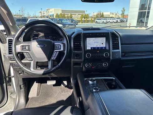 Used 2020 Ford Expedition Platinum image 11