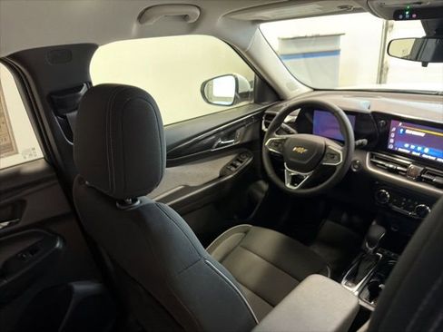 New 2026 Chevrolet TrailBlazer LT w/ LT Cold Weather Package image 25