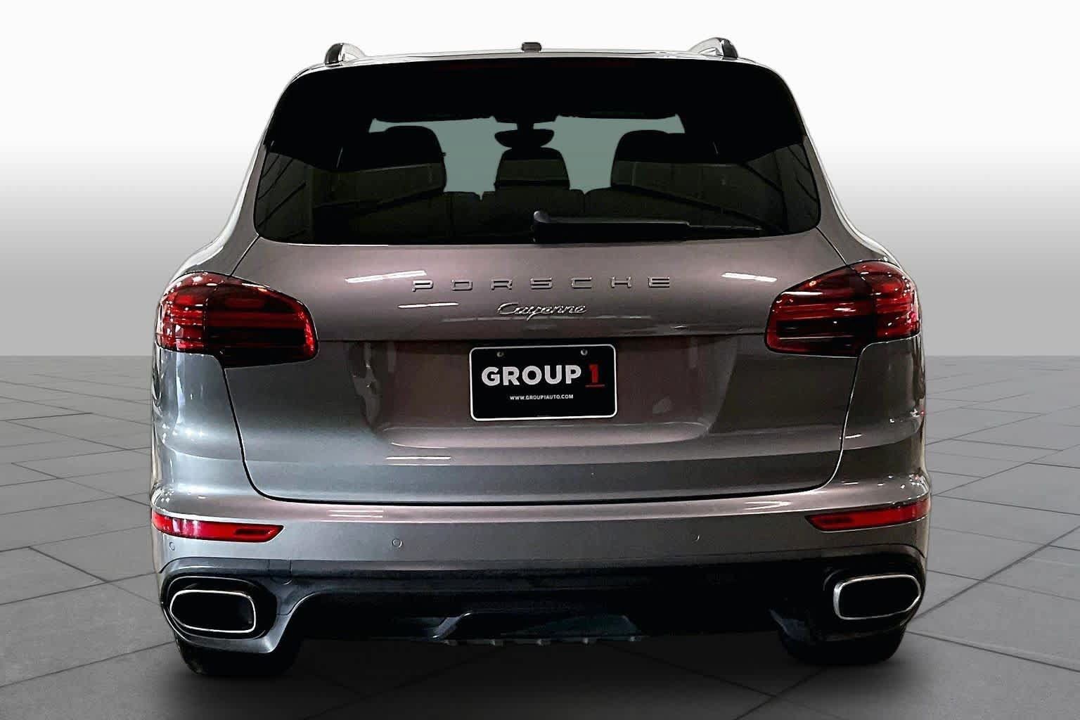 Used 2016 Porsche Cayenne AWD/4WD image 5