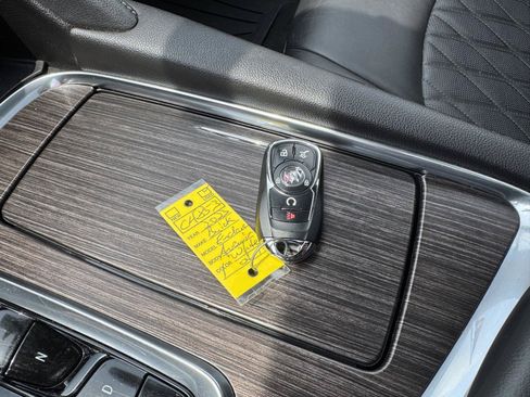 Used 2023 Buick Enclave Avenir w/ Avenir Technology Package AWD/4WD image 36