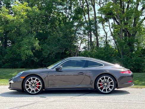 Used 2013 Porsche 911 Carrera 4S AWD/4WD image 2