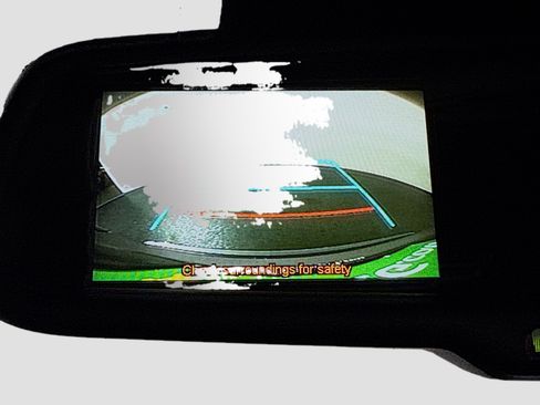 Used 2018 Toyota C-HR XLE FWD image 19
