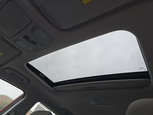 Used 2020 Hyundai Elantra Value Edition FWD image 3