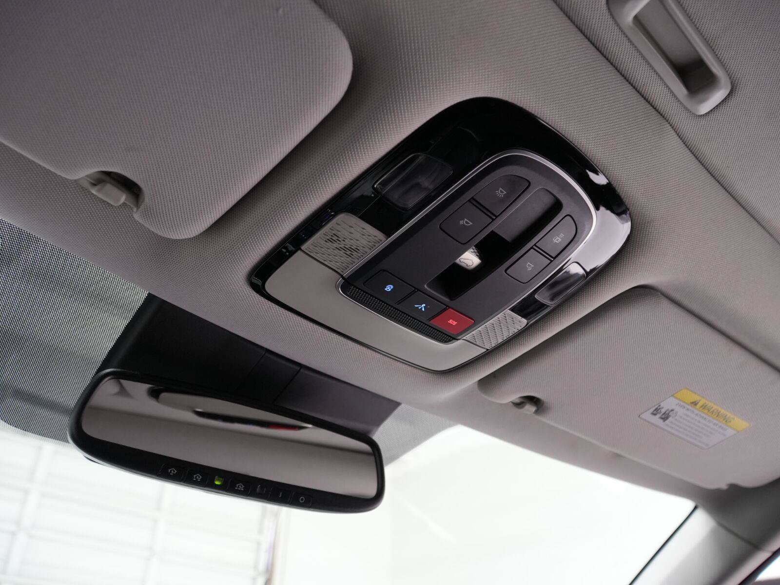 Used 2022 Hyundai Palisade SEL w/ Premium Package FWD image 11
