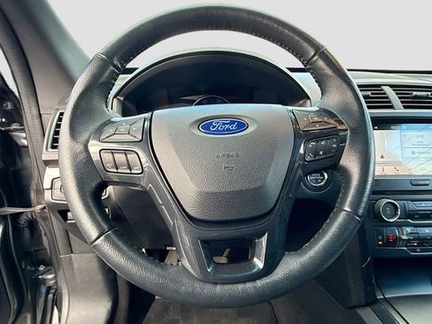 Certified 2018 Ford Explorer XLT w/ Equipment Group 202A image 13