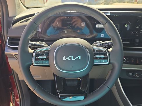 New 2026 Kia Carnival FWD image 29
