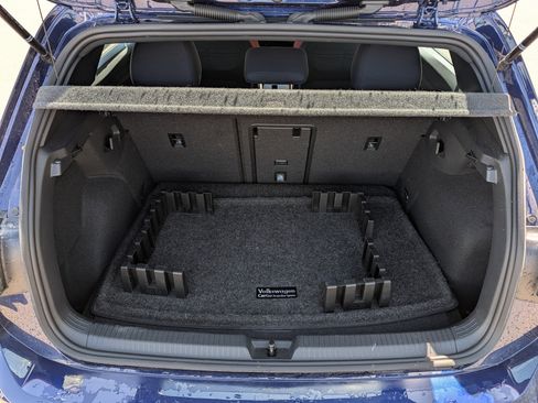 Certified 2024 Volkswagen GTI SE FWD image 18