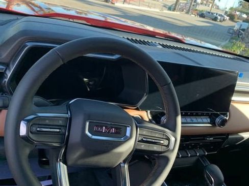 New 2026 GMC Canyon AT4 w/ AT4 Premium Package AWD/4WD image 20