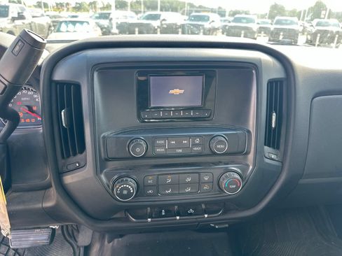 Used 2015 Chevrolet Silverado 2500 W/T RWD image 10