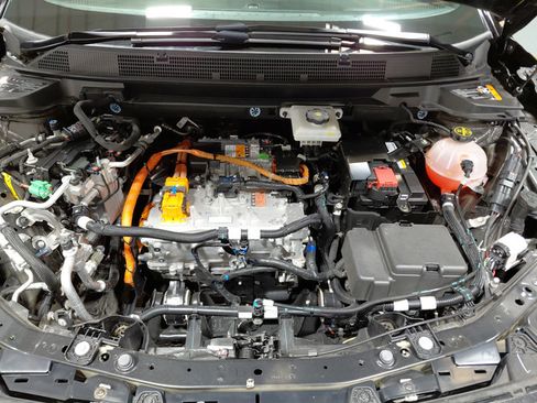 Used 2025 Chevrolet Equinox EV LT w/ Convenience Package FWD image 14