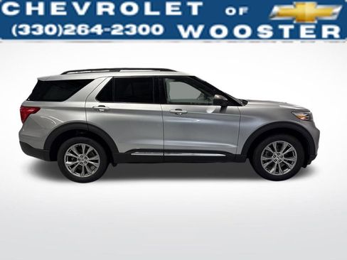Used 2020 Ford Explorer XLT w/ Equipment Group 202A image 7