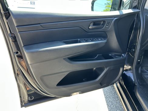 Used 2025 Honda Odyssey EX-L image 13