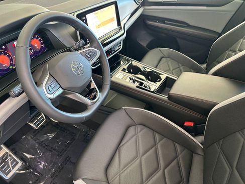 New 2026 Volkswagen Atlas Peak Edition AWD/4WD image 9