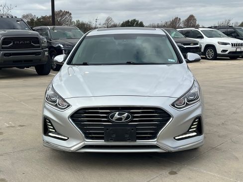 Used 2018 Hyundai Sonata Limited image 2