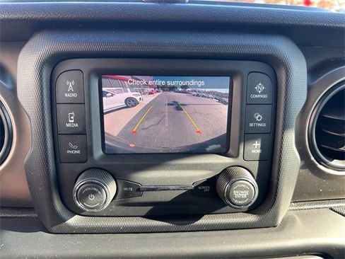 Used 2021 Jeep Wrangler Unlimited Sport image 22