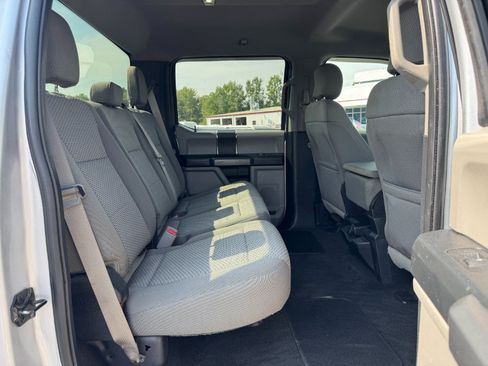 Used 2017 Ford F250 XLT w/ FX4 Off-Road Package AWD/4WD image 17