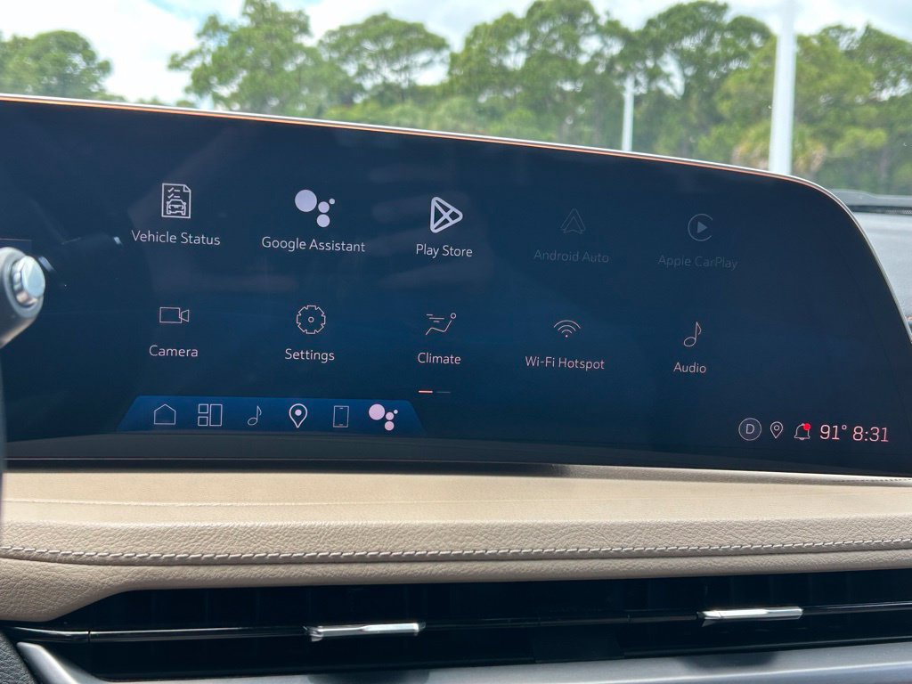 Used 2025 Cadillac XT4 Premium Luxury FWD image 32