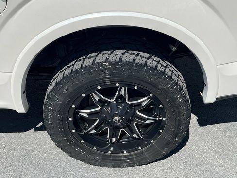 Used 2017 Ford F150 Limited w/ Trailer Tow Package image 11