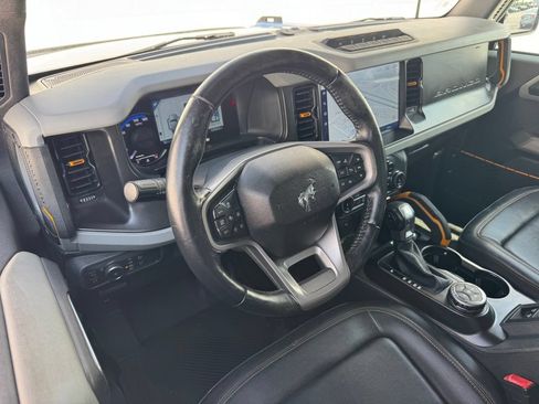 Used 2022 Ford Bronco Badlands AWD/4WD image 3