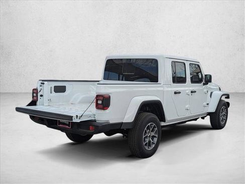 New 2025 Jeep Gladiator Sport image 2
