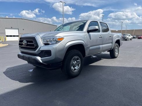Used 2023 Toyota Tacoma SR AWD/4WD image 3