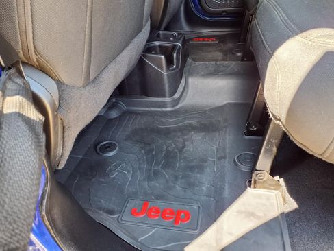 Certified 2019 Jeep Wrangler Unlimited Sport S AWD/4WD image 22
