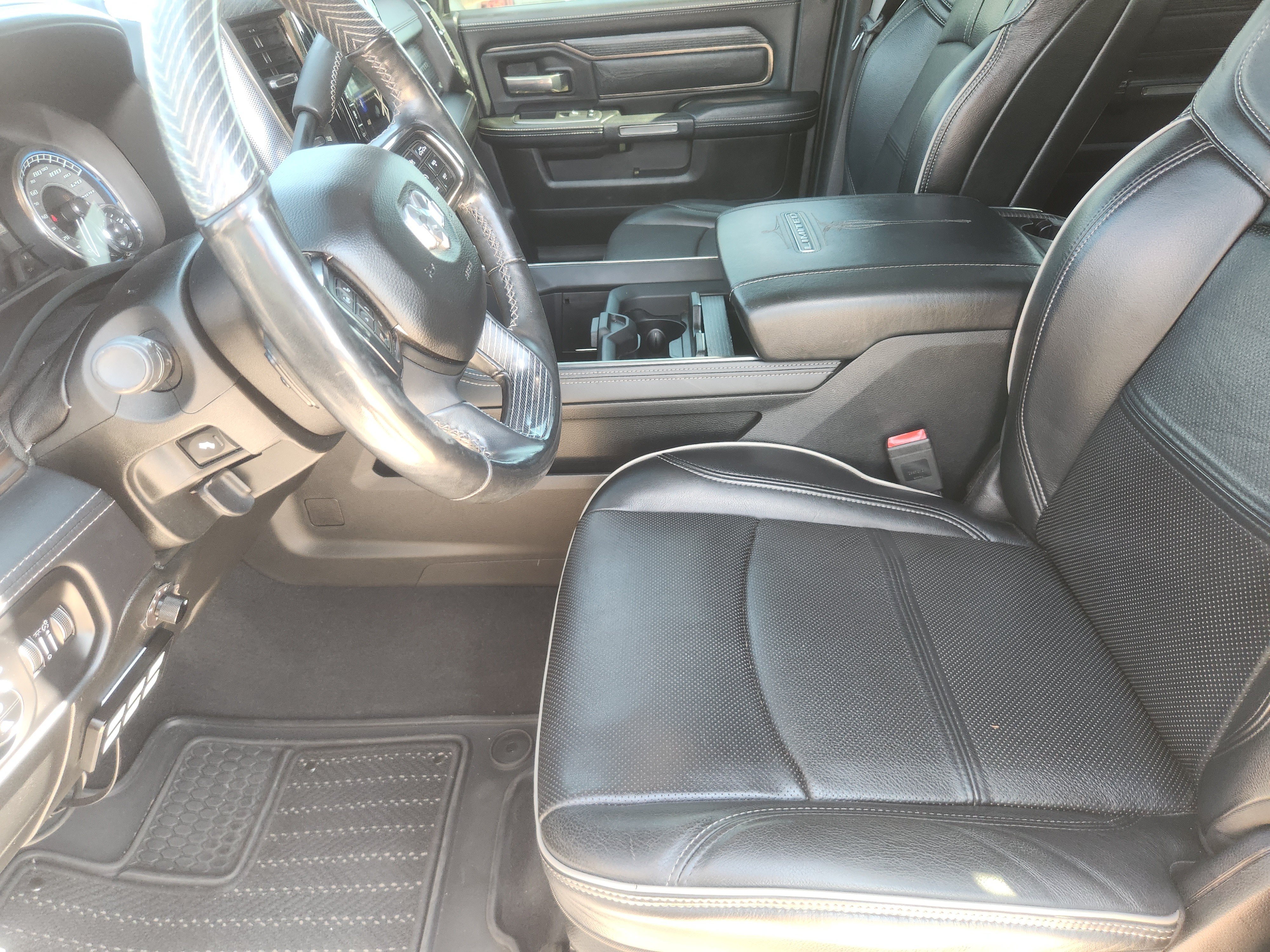 Used 2019 RAM 2500 Limited AWD/4WD image 14