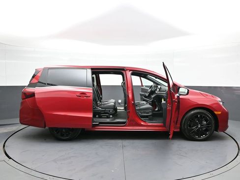 Certified 2025 Honda Odyssey Sport-L image 44