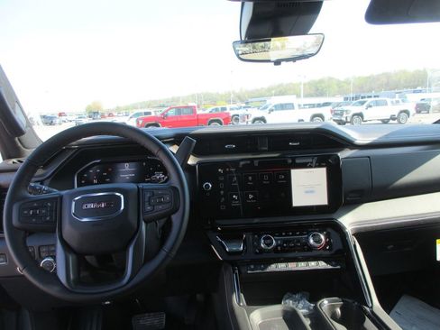 New 2026 GMC Sierra 2500 AT4X AWD/4WD image 17