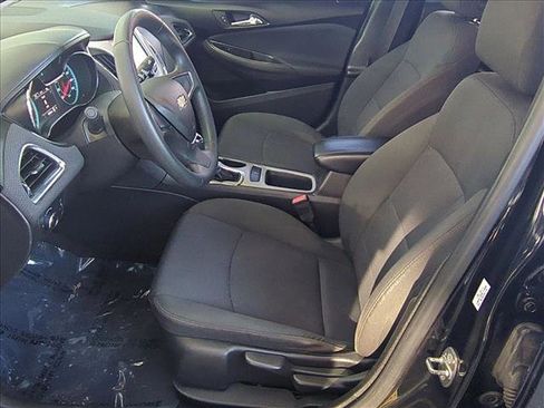 Used 2017 Chevrolet Cruze LS image 15