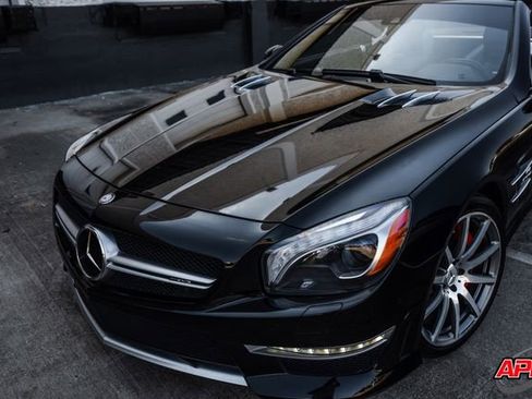 Used 2016 Mercedes-Benz SL 63 AMG AMG SL 63 w/ Driver Assistance Package image 25