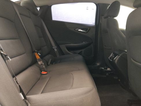 Used 2020 Chevrolet Malibu LT FWD image 19