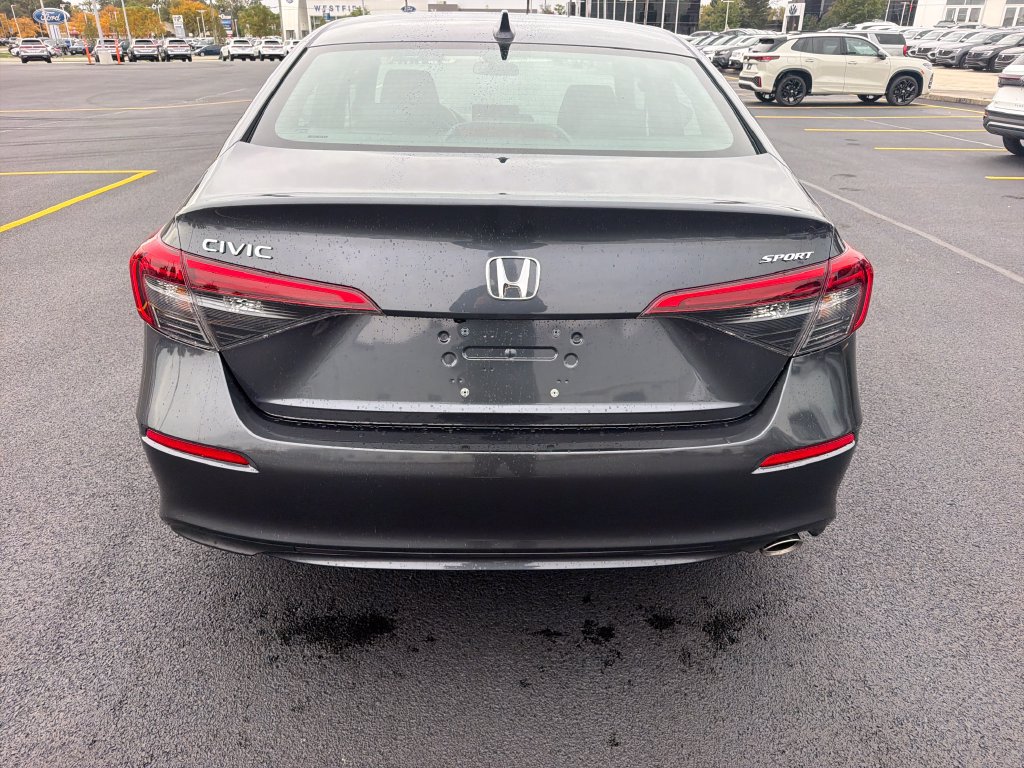 Used 2023 Honda Civic Sport image 5
