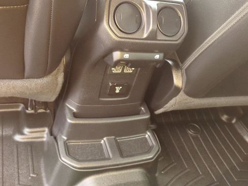 Used 2021 Jeep Wrangler Unlimited Sahara AWD/4WD image 10