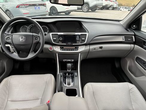 Used 2015 Honda Accord EX-L image 26