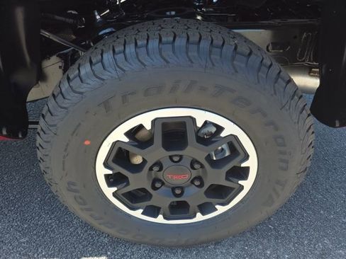 New 2026 Toyota Tacoma TRD Off-Road AWD/4WD image 7