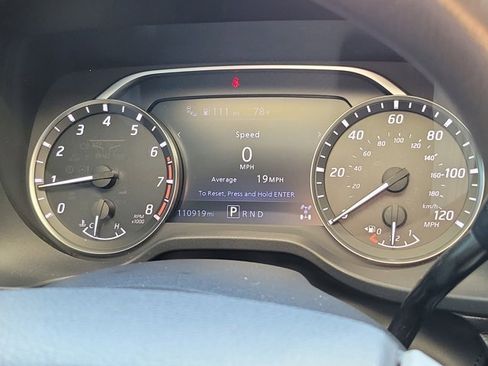 Used 2021 Nissan Titan S image 28