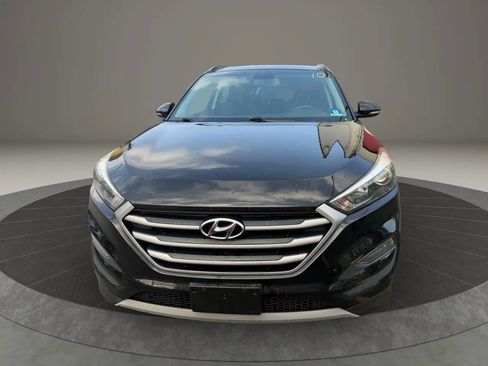 Used 2018 Hyundai Tucson Value w/ Cargo Package image 2