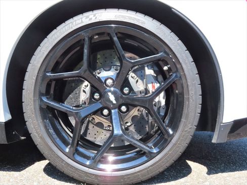 Used 2015 Chevrolet Camaro Z/28 RWD image 15