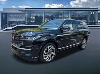 New 2026 Lincoln Navigator Reserve AWD/4WD video 3