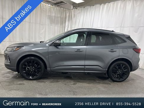 Used 2023 Ford Escape ST-Line Elite image 6